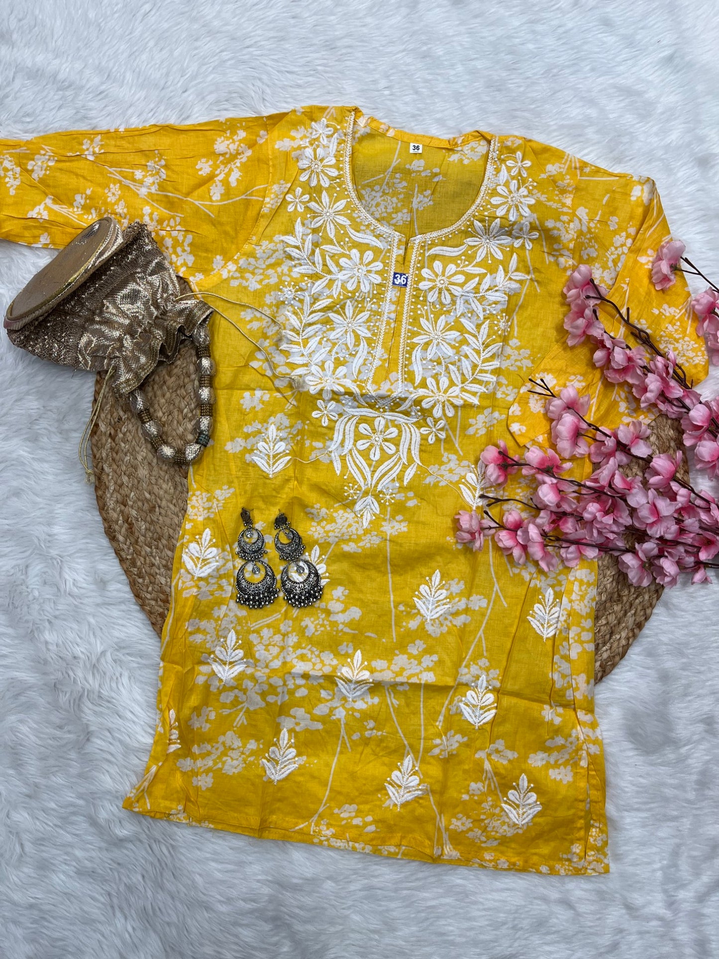 Raaz mul mul cotton short kurtis
