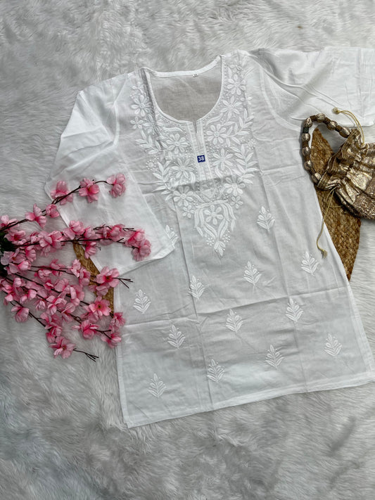 Dina White Short