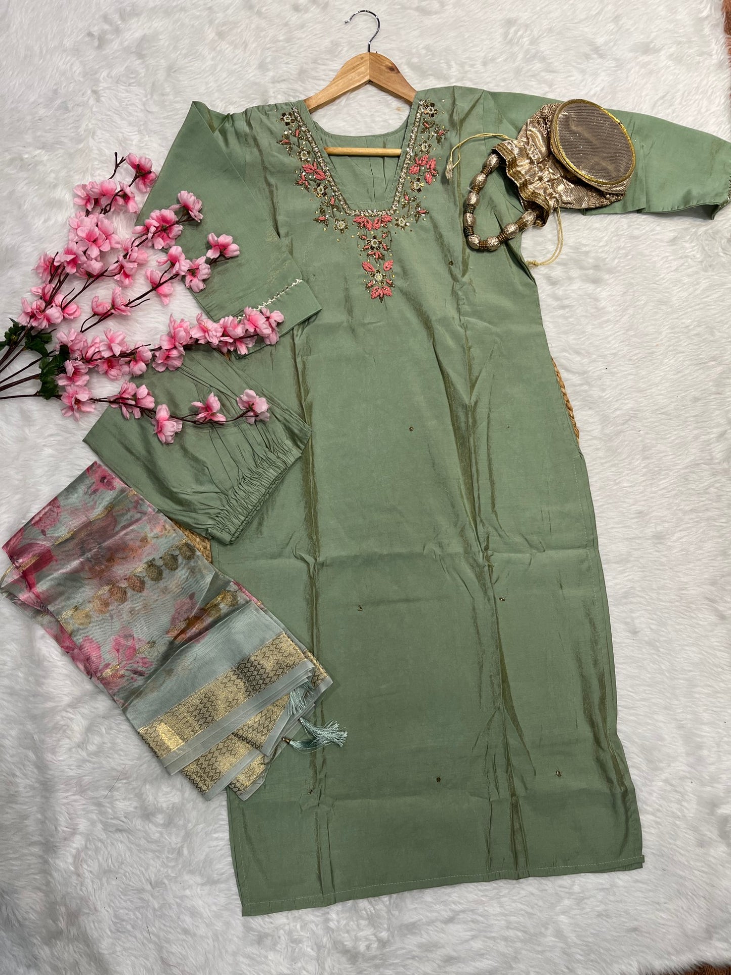 Chanderi kurta pant dupatta set