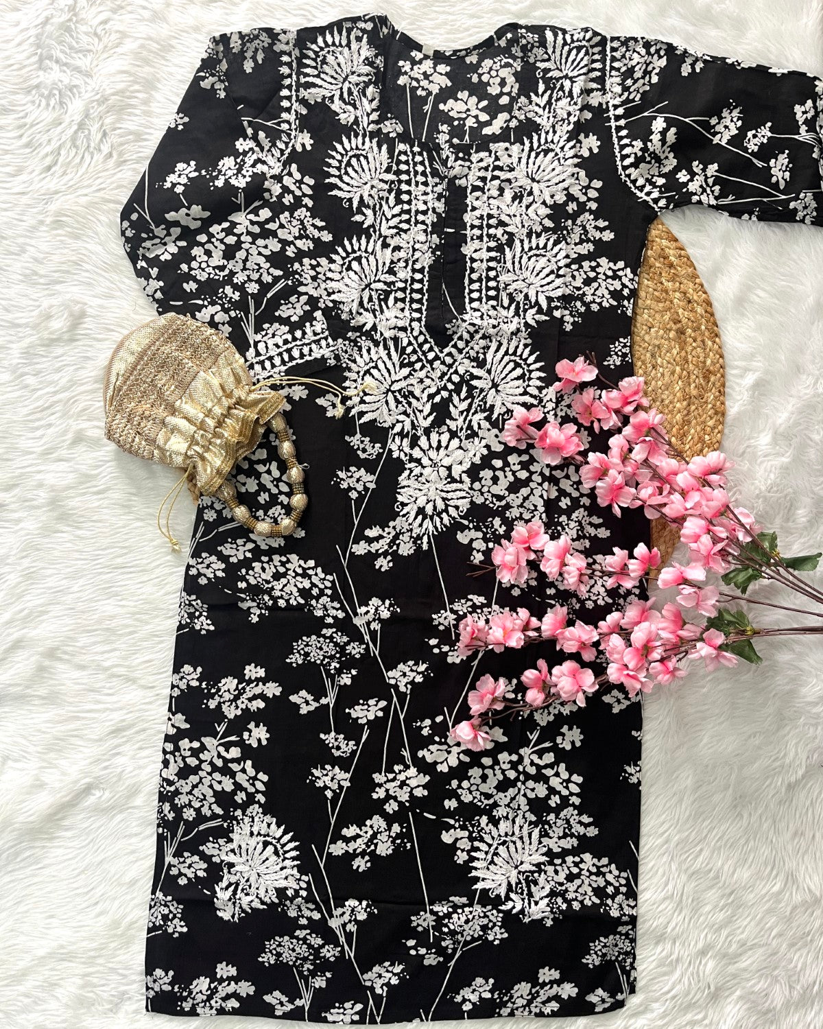 Bahaar Mul mul Cotton Small Patti Design