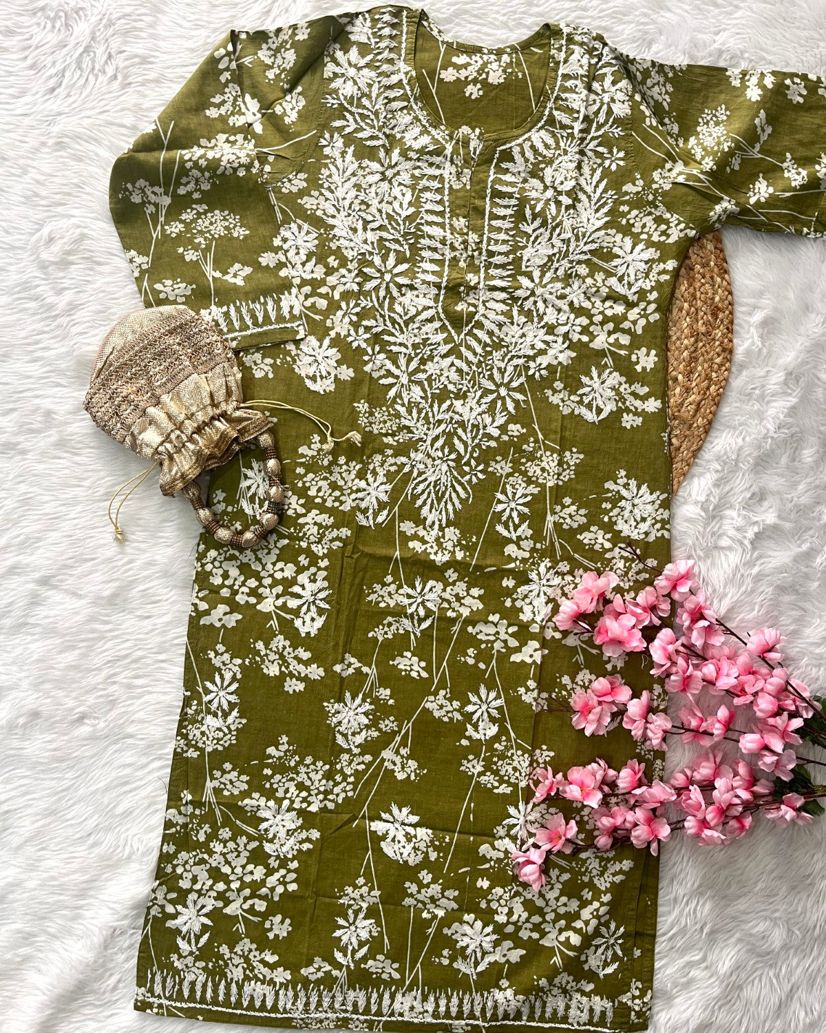 Bahaar Mul mul Cotton Small Patti Design